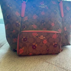 Floral Coach bag and matching wallet!